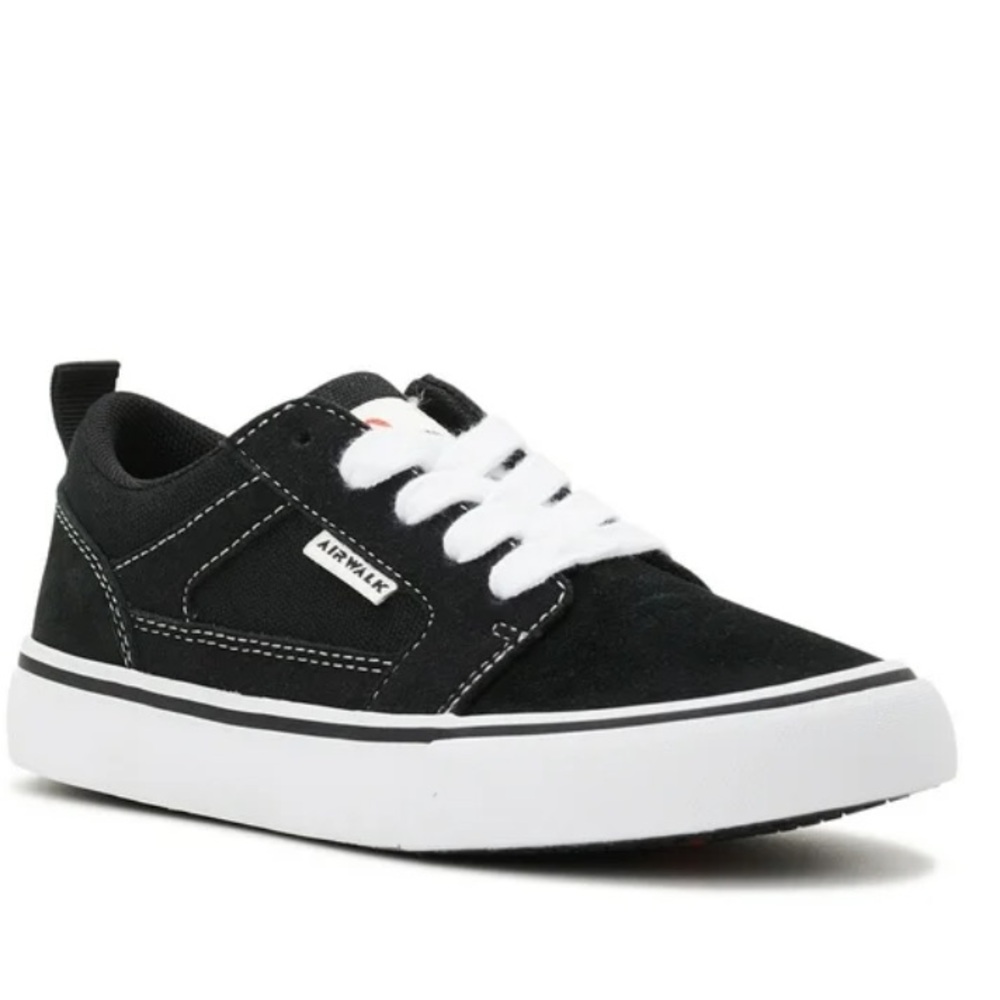 Airwalk Girl Low-Top Skate Sneakers